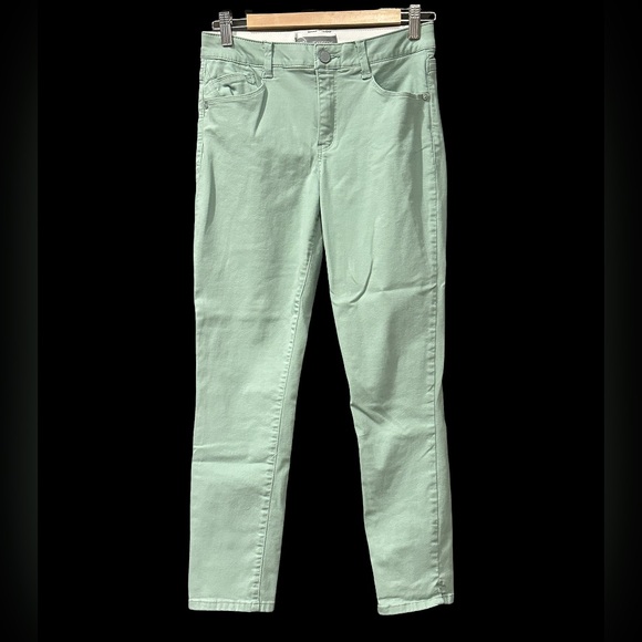 Wit & Wisdom Ab-solution Mint colored skinny pants size 4 - Picture 1 of 2